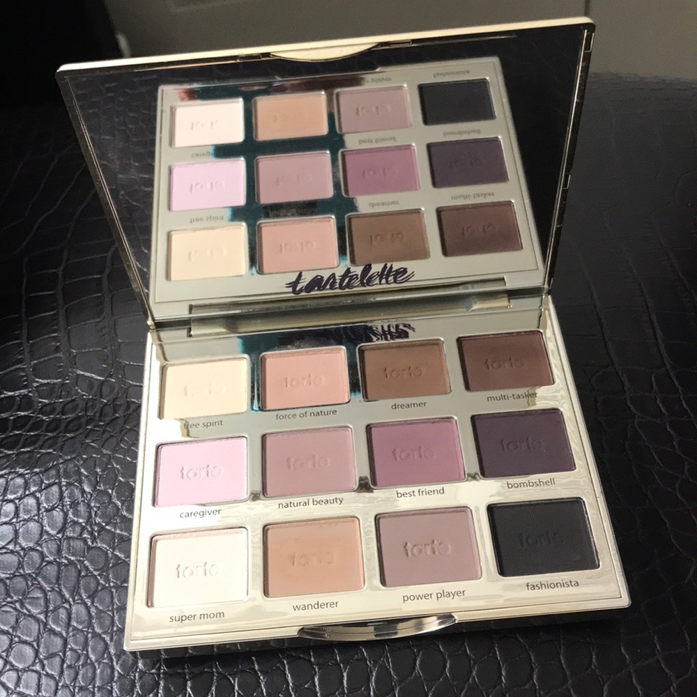 Tarte Amazonian Clay Matte Eyeshadow Palette 🎨